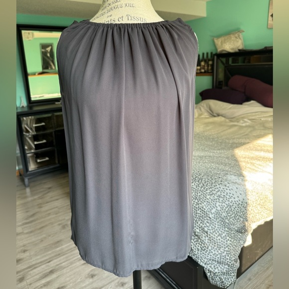 LOFT Tops - Loft Flowy Tank